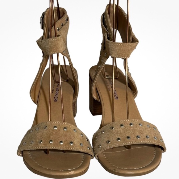 Barbara Barbieri Tan Block Heel Shoes with Perforated Straps 9 - Picture 3 of 8